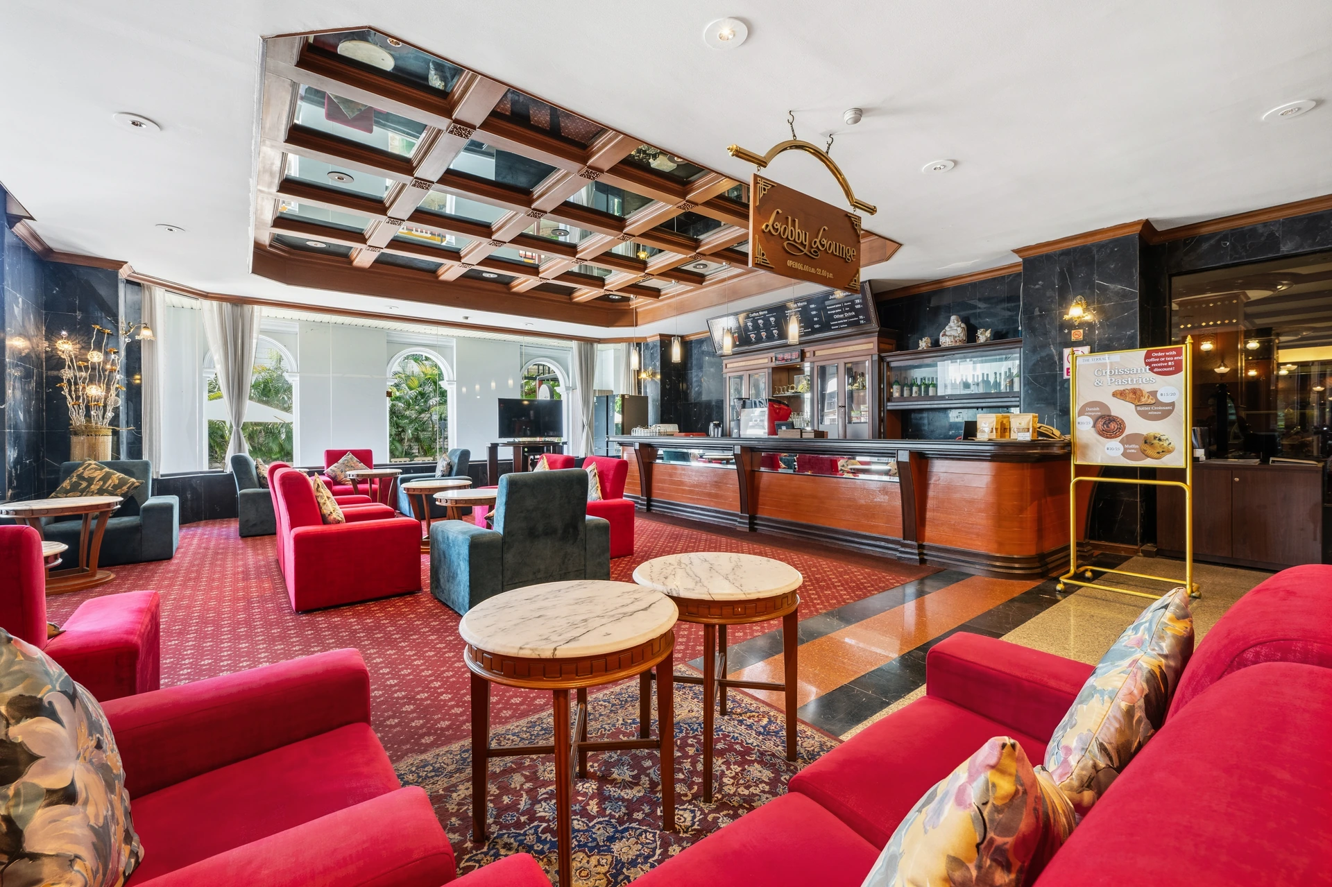 Pavillion & Lobby Lounge 2